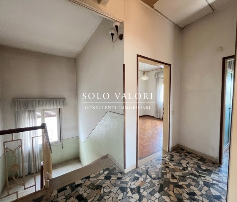 Rif. C359 (per info 392 6956333 Nada - 338 9387816 Matteo)

Casa singola a pochi minuti a piedi d...