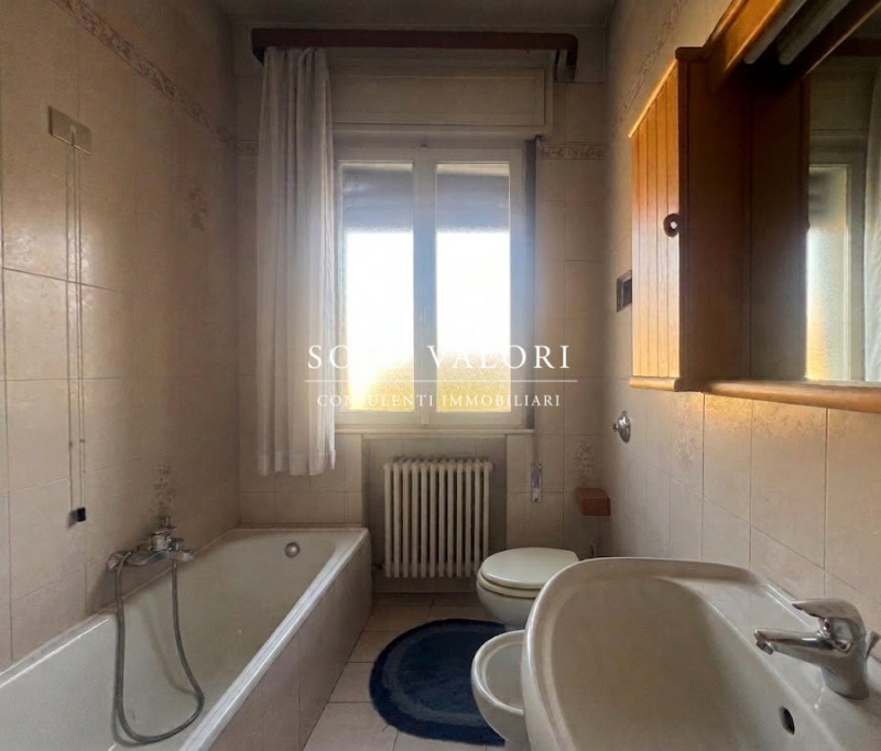 Rif. C359 (per info 392 6956333 Nada - 338 9387816 Matteo)

Casa singola a pochi minuti a piedi d...