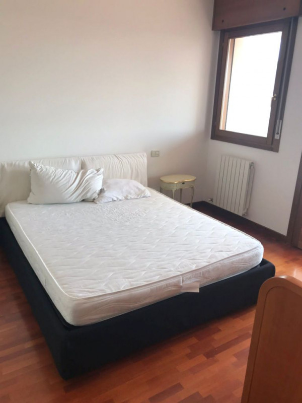INFO E/O APPUNTAMENTO SOLO TRAMITE MAIL SULL' OFFERTA DI LOCAZIONE SOLO SE ANCORA DISPONIBILE. tg...