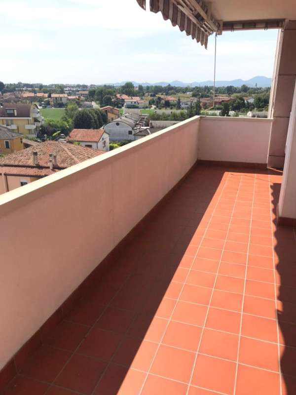 INFO E/O APPUNTAMENTO SOLO TRAMITE MAIL SULL' OFFERTA DI LOCAZIONE SOLO SE ANCORA DISPONIBILE. tg...