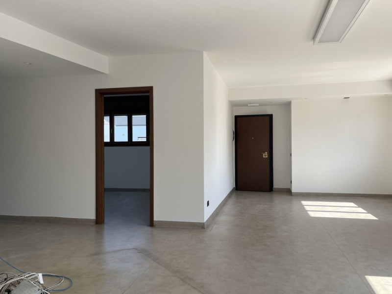 Sarmeola di Rubano in zona di forte passaggio comoda atutti i servizi e trasporti compreso il Tra...