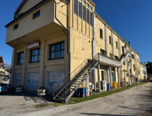 Rif. A.A.25-25

Vendita all'asta - albergo al 1° piano in data 22 settembre 2026

Descrizione: tr...