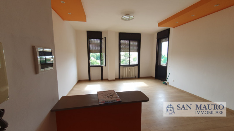 VICENZA - ZONA TEATRO NUOVO: in contesto residenziale molto tranquillo, proponiamo un appartament...