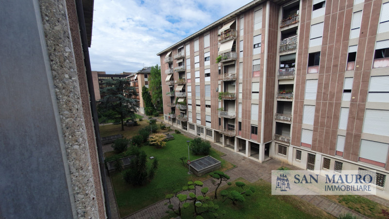 VICENZA - ZONA TEATRO NUOVO: in contesto residenziale molto tranquillo, proponiamo un appartament...