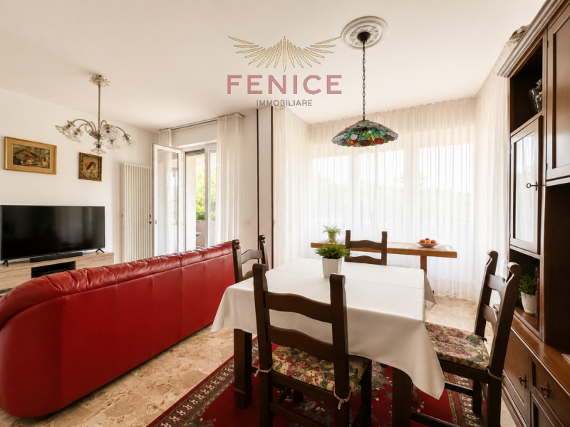 Ampi spazi, comfort moderno e una posizione che tutti desiderano: la casa che stavi aspettando.

...