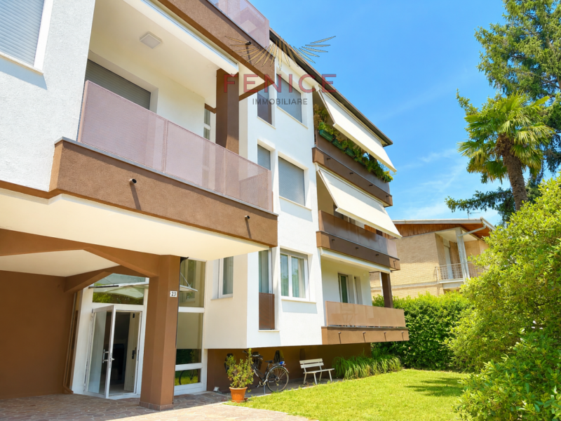 Ampi spazi, comfort moderno e una posizione che tutti desiderano: la casa che stavi aspettando.

...