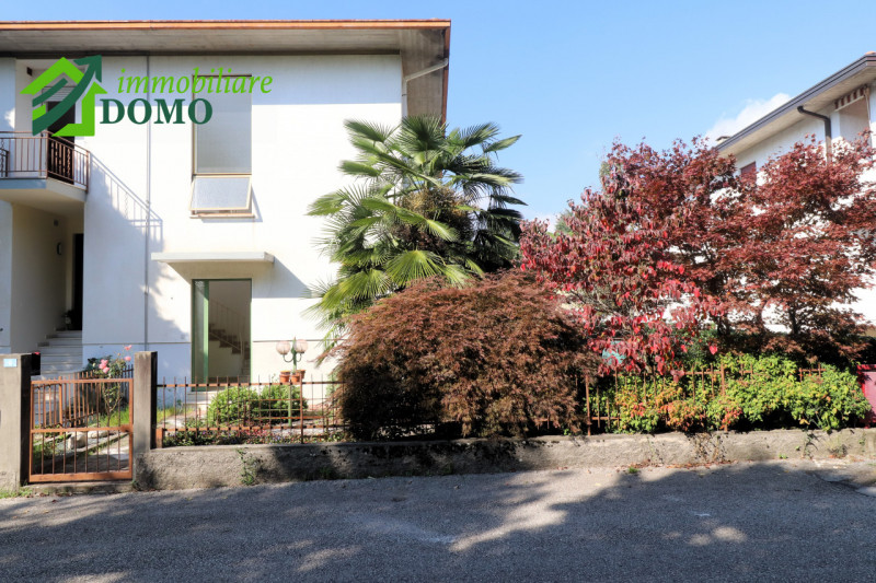 SCHIO - MAGRE': Affittasi, appartamento TRICAMERE in BIFAMILIARE arredato di cucina e camera, con...