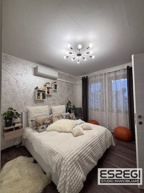 Fossò proponiamo in vendita casa singola terratetto elegante e moderna, situata nel centro del pa...