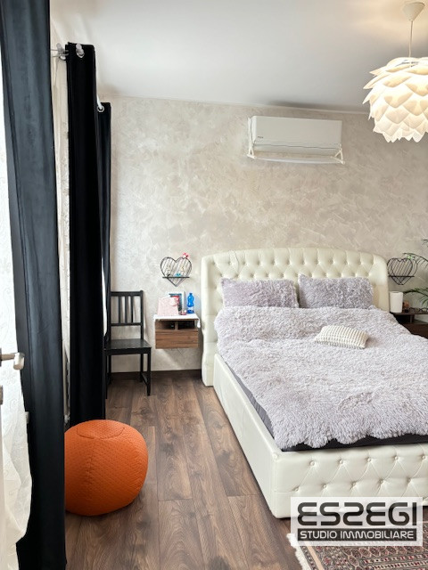 Fossò proponiamo in vendita casa singola terratetto elegante e moderna, situata nel centro del pa...