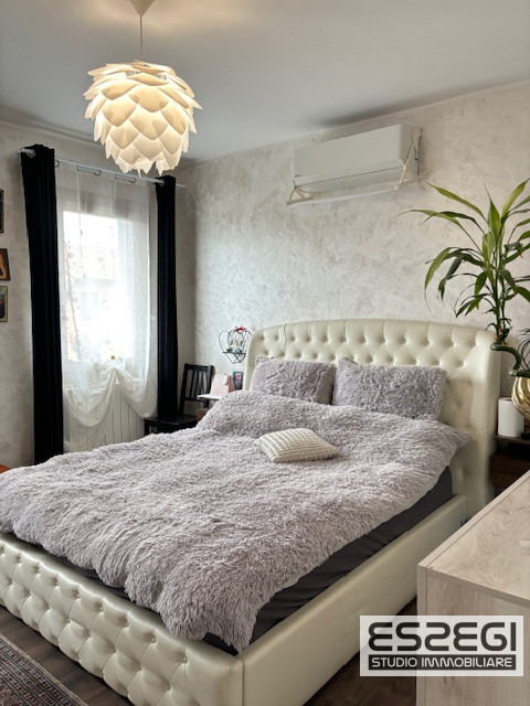 Fossò proponiamo in vendita casa singola terratetto elegante e moderna, situata nel centro del pa...