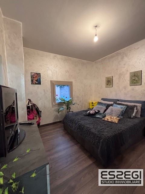 Fossò proponiamo in vendita casa singola terratetto elegante e moderna, situata nel centro del pa...