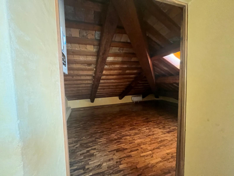 UBICAZIONE E CONTESTO
Nel comune di Camisano Vicentino, in una posizione tranquilla e riservata, ...