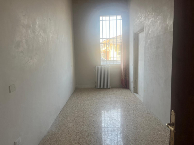 UBICAZIONE E CONTESTO
Nel comune di Camisano Vicentino, in una posizione tranquilla e riservata, ...
