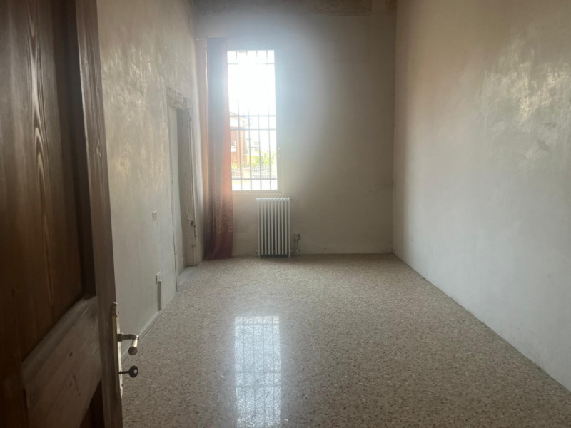 UBICAZIONE E CONTESTO
Nel comune di Camisano Vicentino, in una posizione tranquilla e riservata, ...