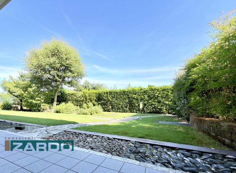 Rif. A-335 NE (per info 350 5383983 | Giacomo)

Proponiamo in vendita un appartamento 2/3 CAMERE ...
