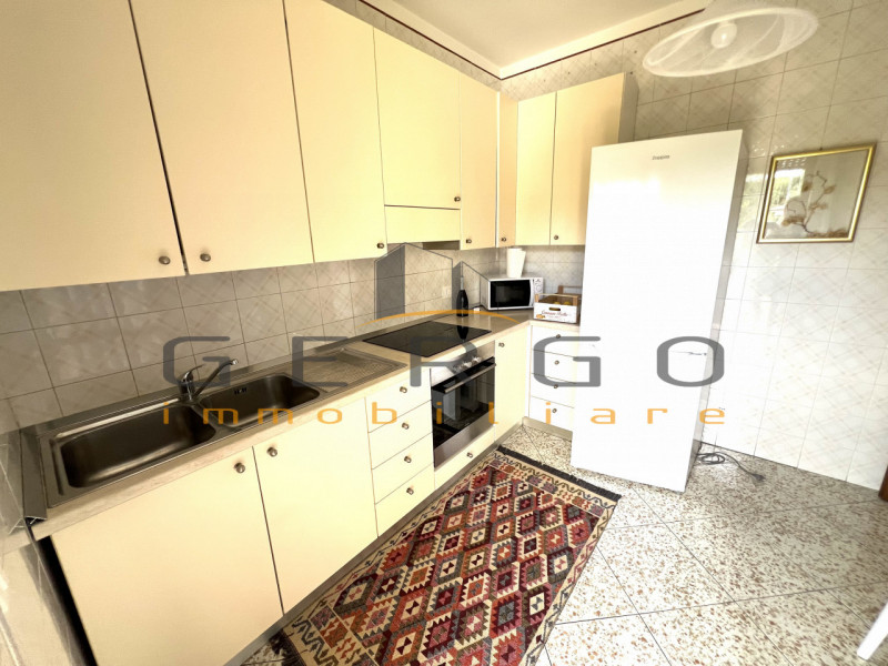 (Per INFO Cristina 3389226442) Splendido appartamento luminosissimo dalle grandi metrature, arred...