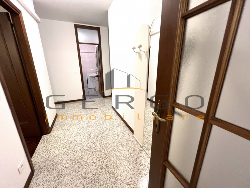 (Per INFO Cristina 3389226442) Splendido appartamento luminosissimo dalle grandi metrature, arred...