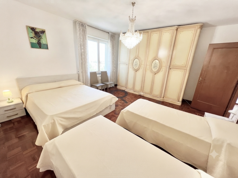 (Per INFO Cristina 3389226442) Splendido appartamento luminosissimo dalle grandi metrature, arred...