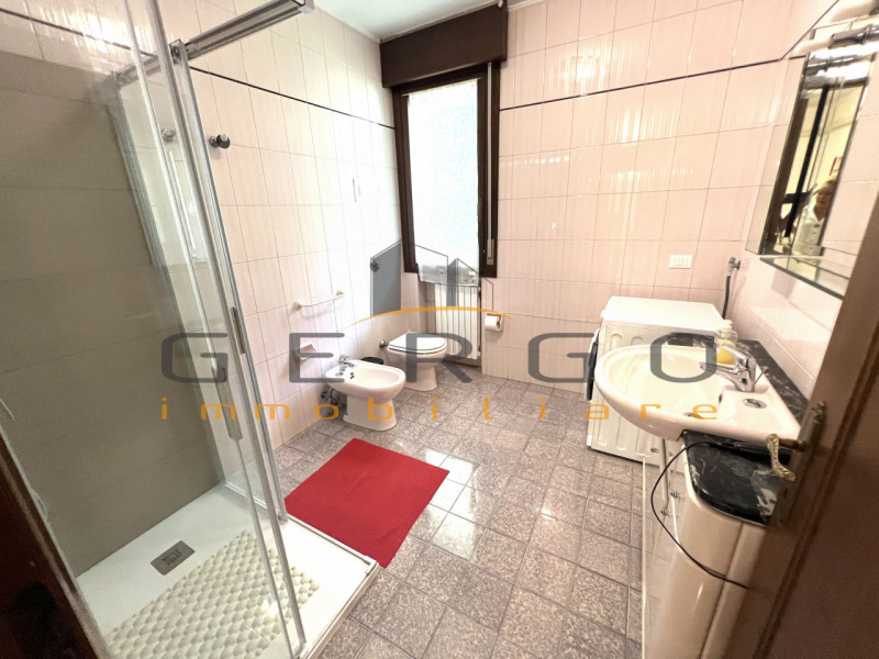 (Per INFO Cristina 3389226442) Splendido appartamento luminosissimo dalle grandi metrature, arred...
