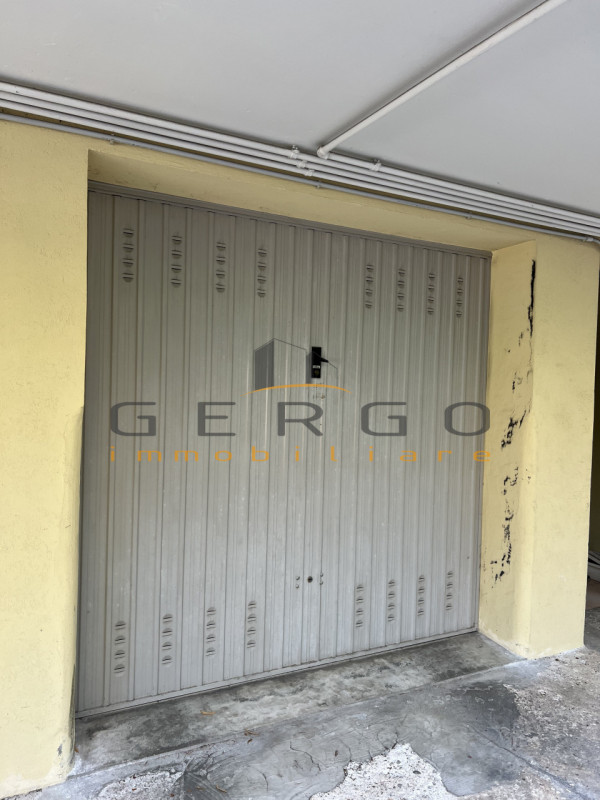 (Per INFO Cristina 3389226442) Splendido appartamento luminosissimo dalle grandi metrature, arred...