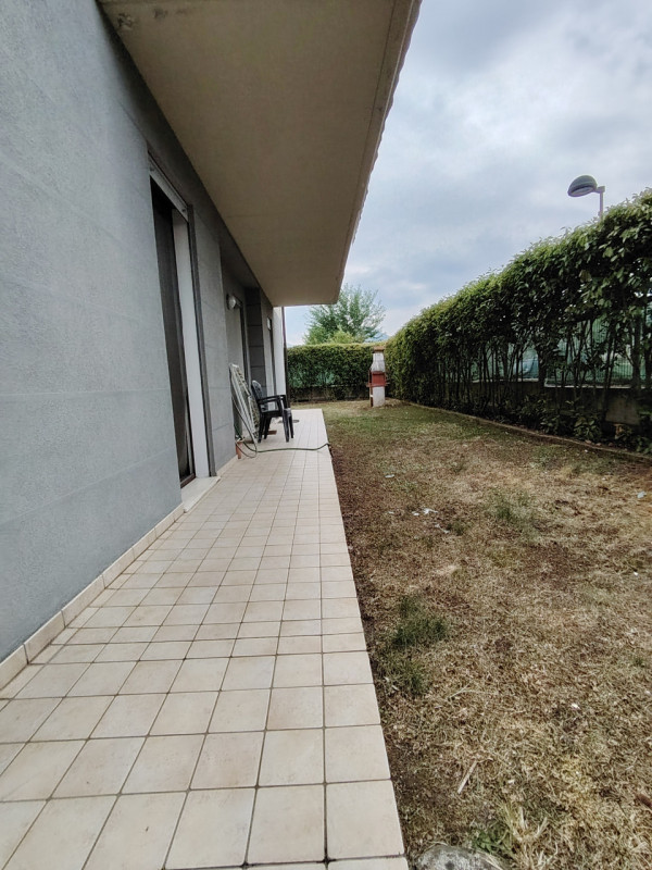 Thiene, via Monte Zebio. Bicamere piano terra con ingresso indipendente e ampio giardino. Trattat...