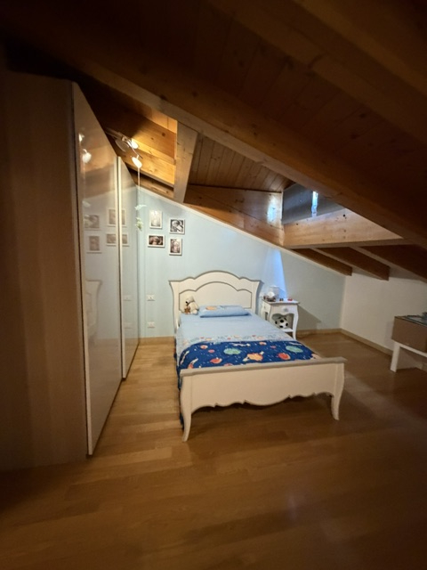 Villa del Conte: Vendesi Porzione centrale con ingresso indipendente e giardino privato con favol...