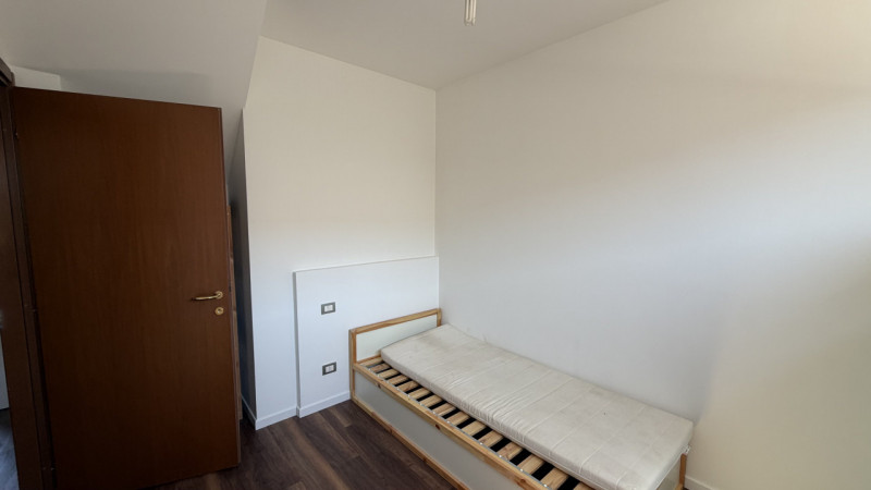 Scopri questo splendido appartamento quadrilocale situato nel cuore della zona Torre di Padova, l...