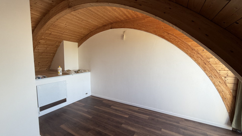 Scopri questo splendido appartamento quadrilocale situato nel cuore della zona Torre di Padova, l...