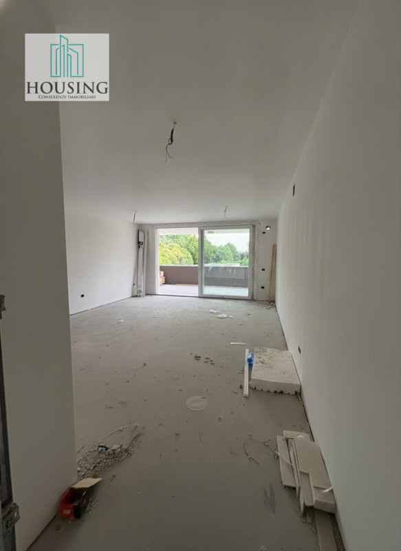 Nel cuore di un tranquillo e verdeggiante quartiere residenziale ad Albignasego, proponiamo in ve...