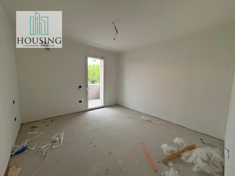 Nel cuore di un tranquillo e verdeggiante quartiere residenziale ad Albignasego, proponiamo in ve...