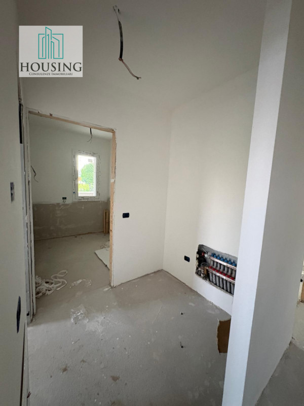 Nel cuore di un tranquillo e verdeggiante quartiere residenziale ad Albignasego, proponiamo in ve...