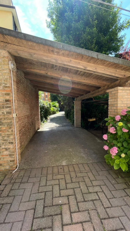 LIDO DI VENEZIA  SPLENDIDO ATTICO CON TERRAZZO A DUE PASSI DELL'INBARCADERO E DAL PONTILE PER AUT...