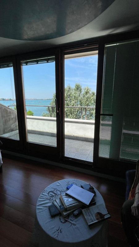 LIDO DI VENEZIA  SPLENDIDO ATTICO CON TERRAZZO A DUE PASSI DELL'INBARCADERO E DAL PONTILE PER AUT...
