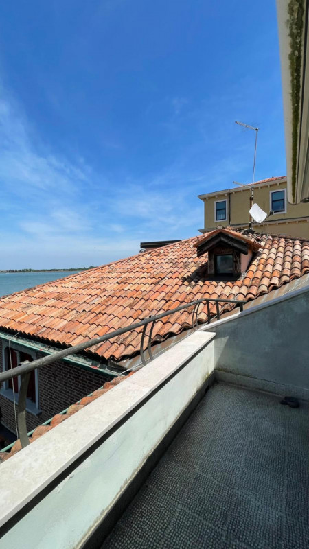 LIDO DI VENEZIA  SPLENDIDO ATTICO CON TERRAZZO A DUE PASSI DELL'INBARCADERO E DAL PONTILE PER AUT...