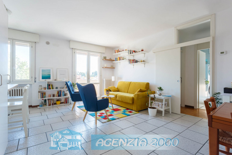 A CONSELVE HO UN BELL' APPARTAMENTO MOLTO CURATO CON ARREDO NUOVO PER TE!!! AL TERZO PIANO CON GI...