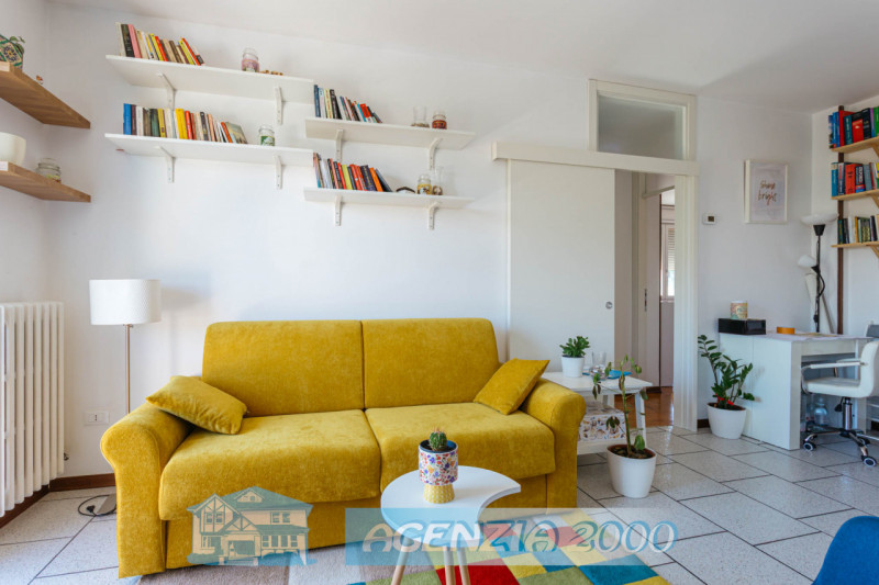 A CONSELVE HO UN BELL' APPARTAMENTO MOLTO CURATO CON ARREDO NUOVO PER TE!!! AL TERZO PIANO CON GI...