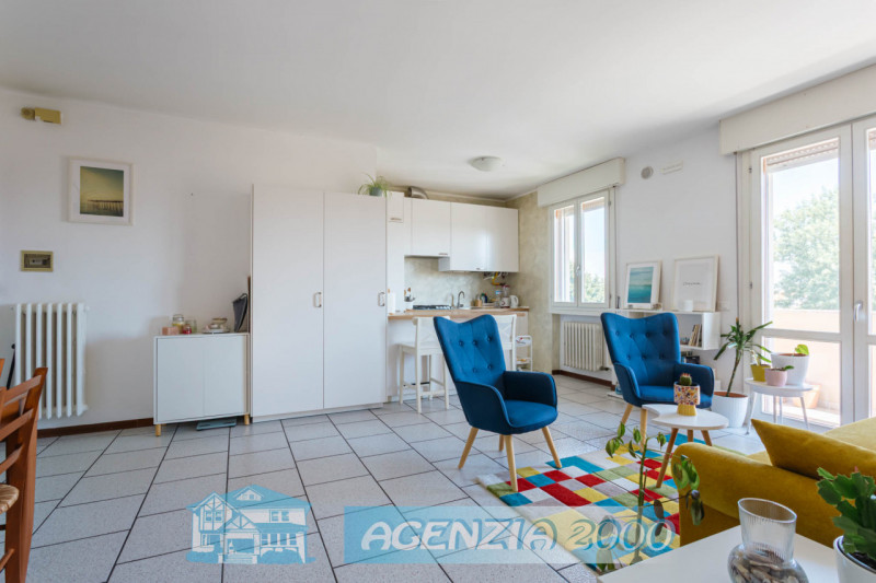 A CONSELVE HO UN BELL' APPARTAMENTO MOLTO CURATO CON ARREDO NUOVO PER TE!!! AL TERZO PIANO CON GI...