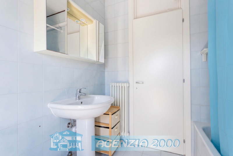 A CONSELVE HO UN BELL' APPARTAMENTO MOLTO CURATO CON ARREDO NUOVO PER TE!!! AL TERZO PIANO CON GI...