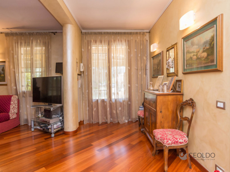 VIGONZA LOCALITA' Pionca vi proponiamo una villa  con SPAZIO E PRIVACY A DUE PASSI DAI SERVIZI

C...