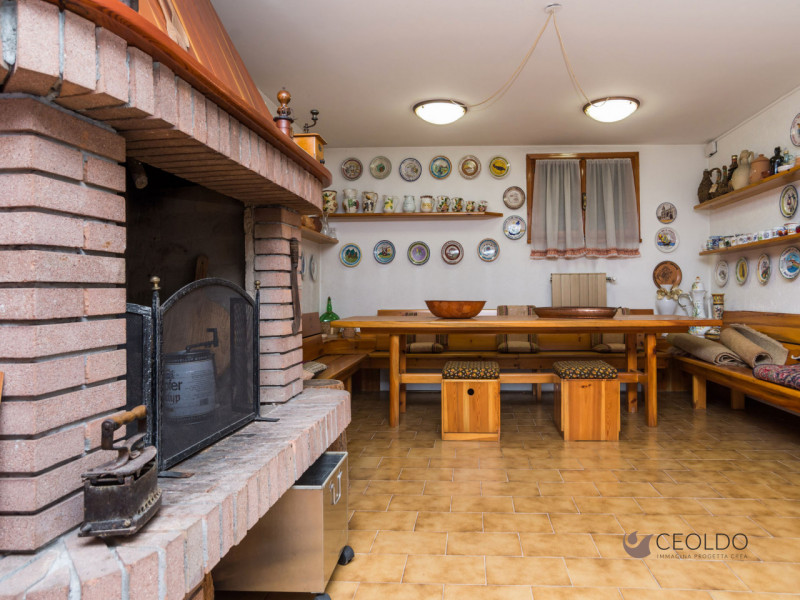 VIGONZA LOCALITA' Pionca vi proponiamo una villa  con SPAZIO E PRIVACY A DUE PASSI DAI SERVIZI

C...