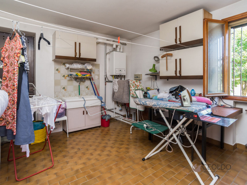 VIGONZA LOCALITA' Pionca vi proponiamo una villa  con SPAZIO E PRIVACY A DUE PASSI DAI SERVIZI

C...