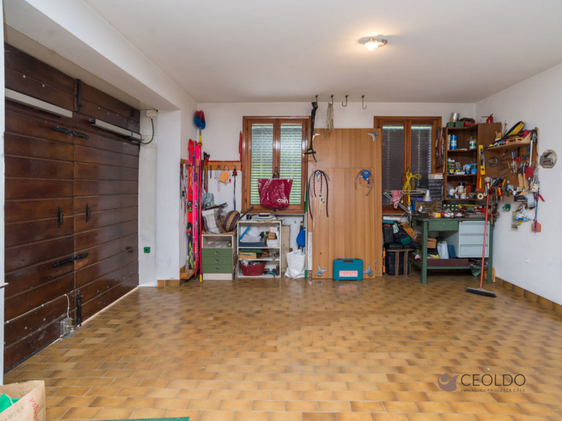 VIGONZA LOCALITA' Pionca vi proponiamo una villa  con SPAZIO E PRIVACY A DUE PASSI DAI SERVIZI

C...