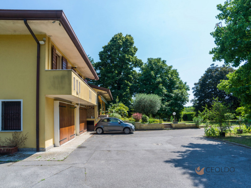 VIGONZA LOCALITA' Pionca vi proponiamo una villa  con SPAZIO E PRIVACY A DUE PASSI DAI SERVIZI

C...