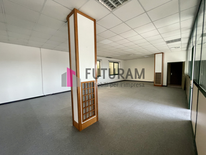 RIF: 170NM - SANTA MARIA DI SALA (VE) - PER INFO 0444/310220

Propongo in vendita un ufficio di 2...