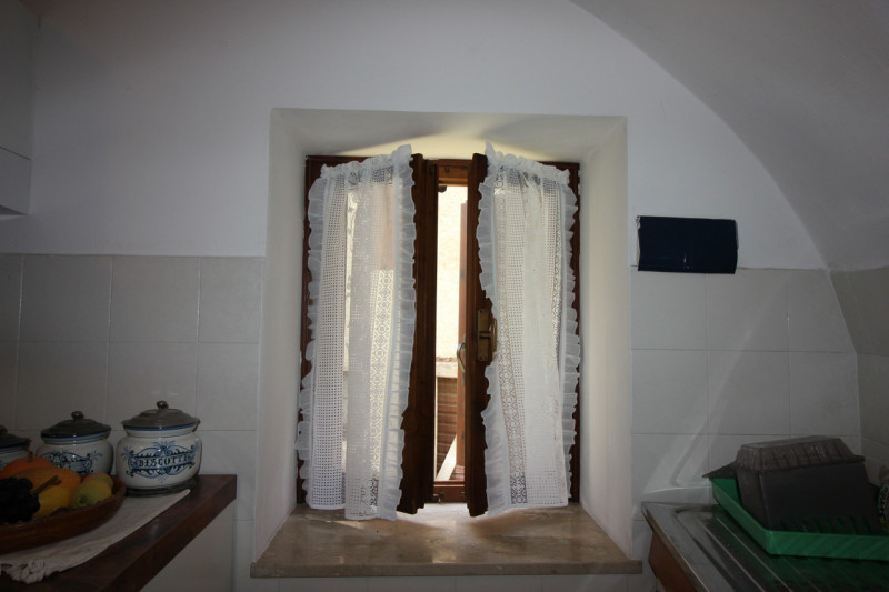 Nel cuore del suggestivo Comune di Valdastico, immerso in un paesaggio montano incantevole e circ...