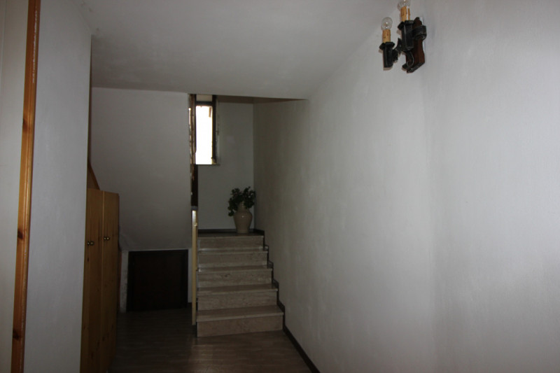 Nel cuore del suggestivo Comune di Valdastico, immerso in un paesaggio montano incantevole e circ...