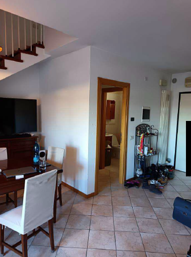 Rif. A.A.489-24

Vendita all'asta - appartamento al 3°e 4° piano con garage in data 25 settembre ...