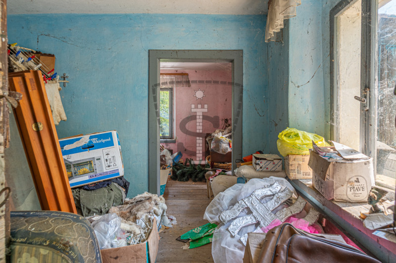 Ad Enego, in una posizione isolata e immersa nel verde, proponiamo in vendita una casa indipenden...