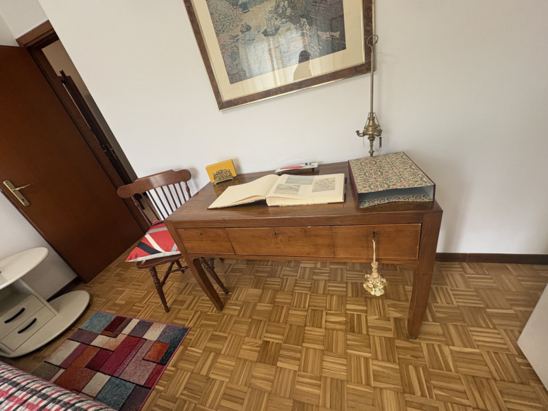 Scopri questo splendido appartamento situato nel cuore di Albignasego, un comune caratterizzato d...