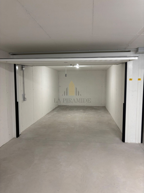 PORTA TRENTO PADOVA
Proponiamo in affitto 2 garage di nuova costruzione di circa 20mq, in ottima ...